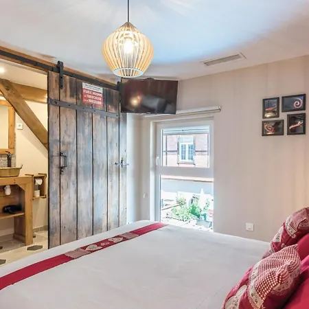 Domaine La Grange - La Grange 5 Etoiles Bed and Breakfast 5*
